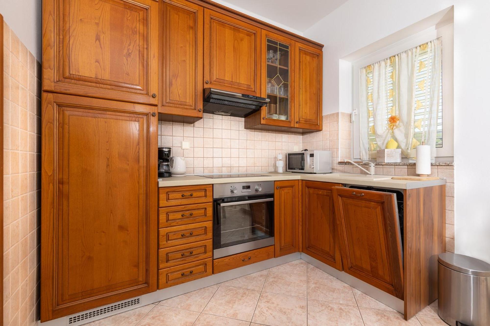 Apartments With A Parking Space Punat, Krk - 20553 Exterior photo